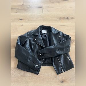 old navy faux leather jacket, xs